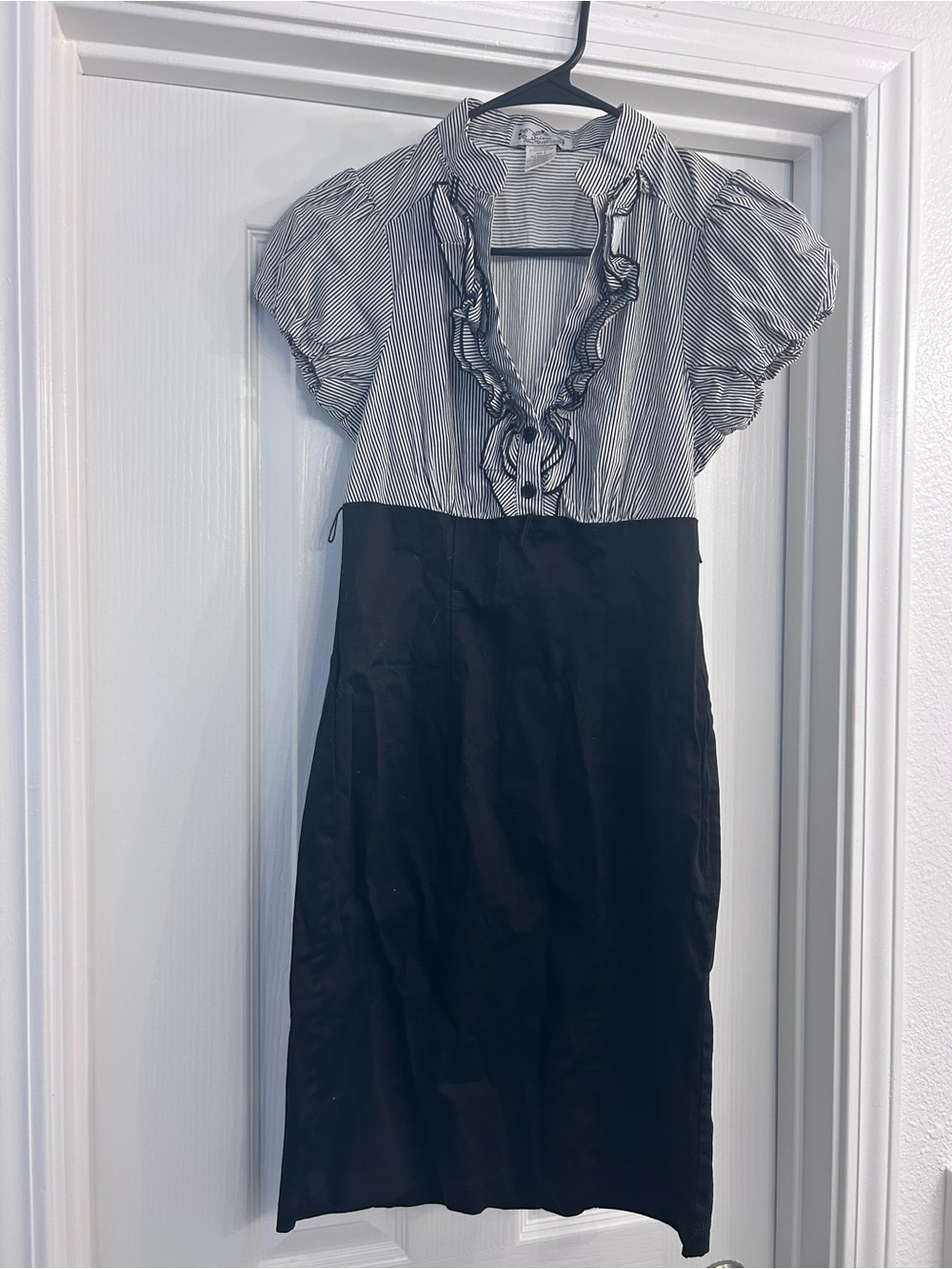 Trixxi Black and White Ruffle-Front Puff Sleeve Dress
